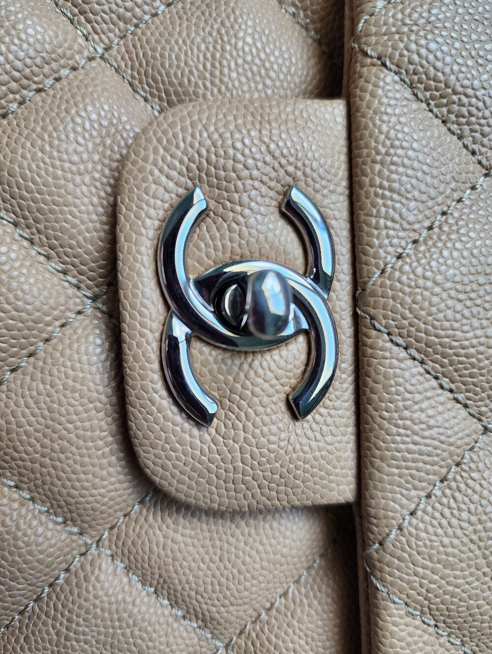 Chanel Handbag - Picture 7 of 12